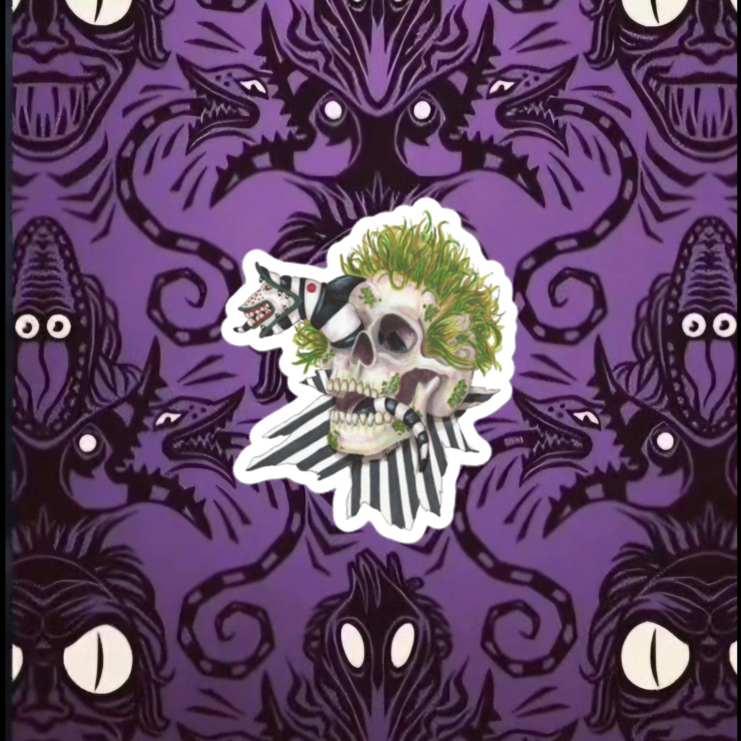 Beetle Skull bubble-free stickers