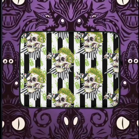 Beetle skull Laptop Sleeve