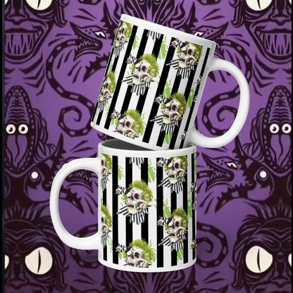 Beetle skull glossy mug